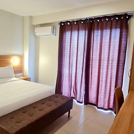 Mango Suites Tuguegarao by Eksteriør bilde