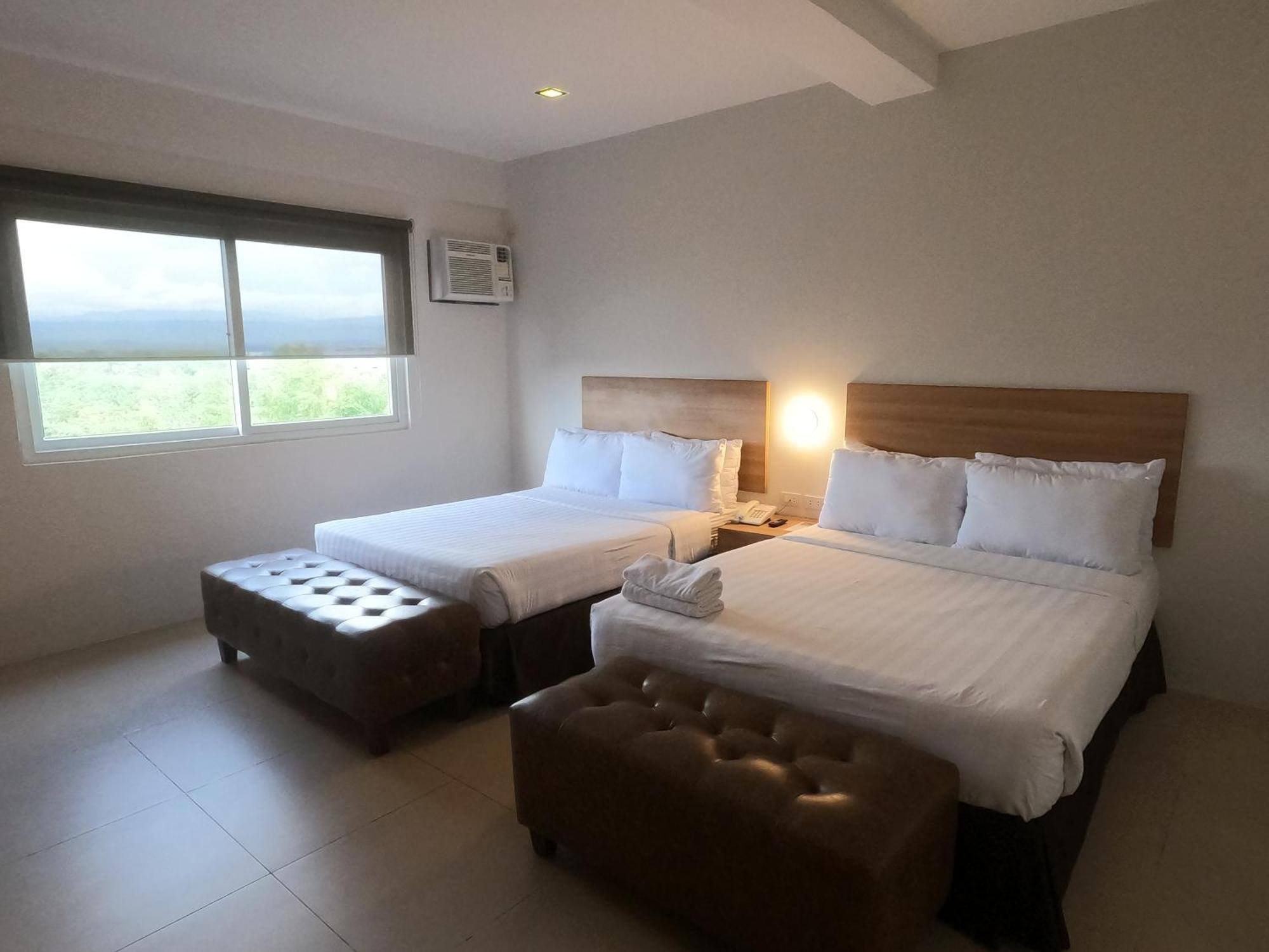 Mango Suites Tuguegarao by Eksteriør bilde
